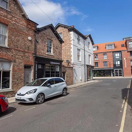 No. 4 George Street York